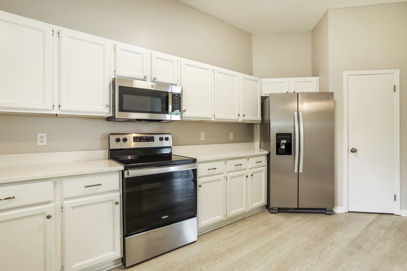 1,965/Mo, 2066 Tanager Dr Orange Park, FL 32073 Kitchen View 2