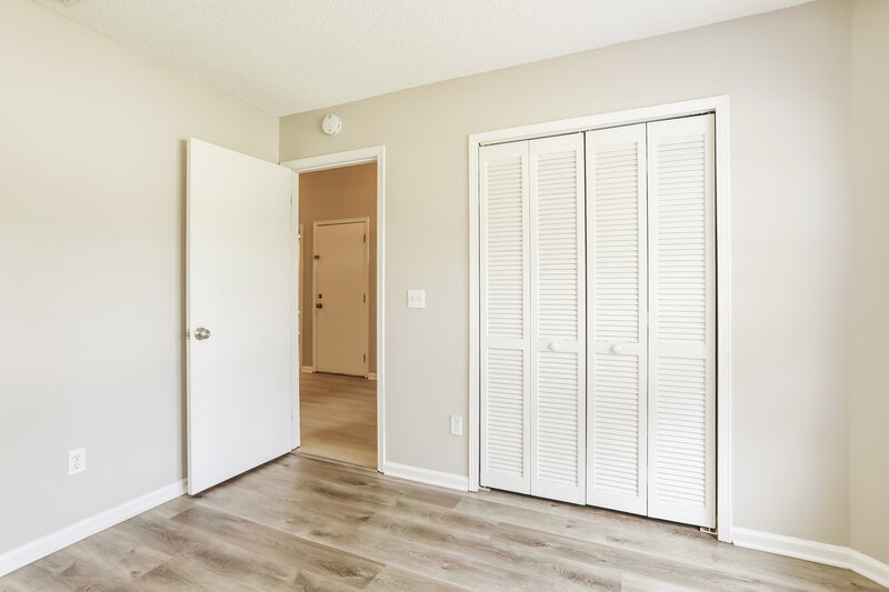 1,965/Mo, 2066 Tanager Dr Orange Park, FL 32073 Bedroom View 2