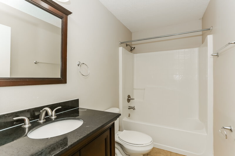 2,505/Mo, 9350 Caracara Dr Jacksonville, FL 32210 Bathroom View