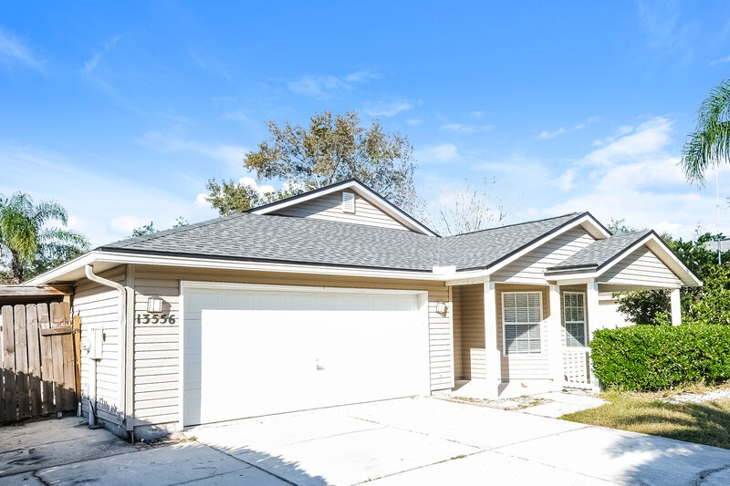 1,810/Mo, 13556 Ashford Wood Ct E Jacksonville, FL 32218 Front View 2