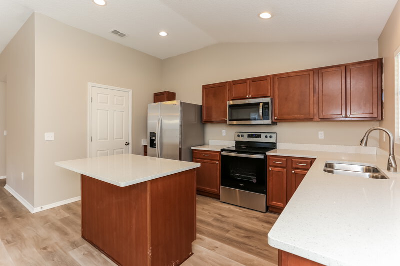 1,840/Mo, 3801 Ellaville Ct Jacksonville, FL 32218 Kitchen View 3
