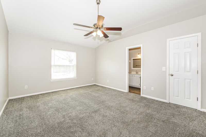 1,960/Mo, 8147 Pine Springs Ln Jacksonville, FL 32244 Main Bedroom View