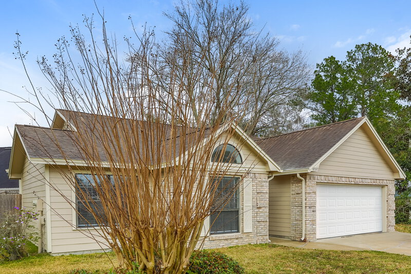 2,000/Mo, 4537 Trevi Dr Jacksonville, FL 32257 Front View