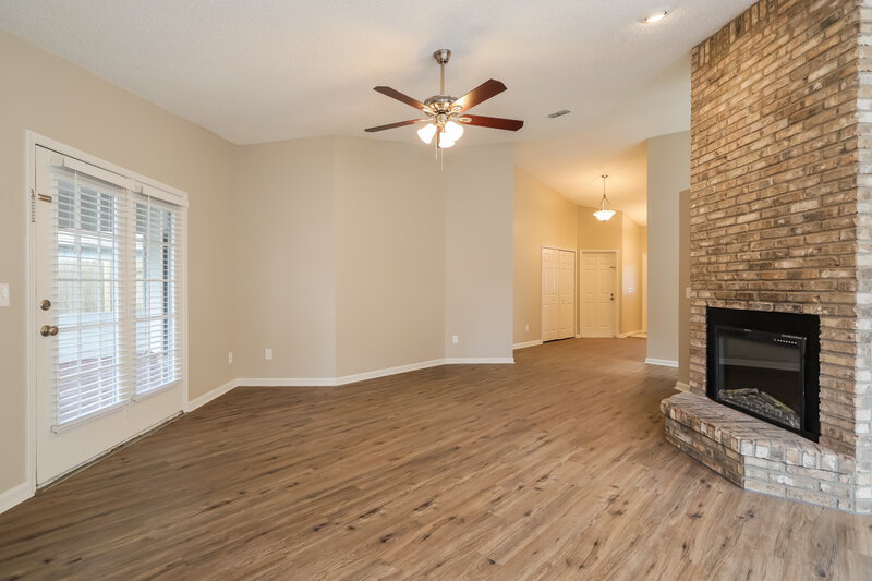 2,000/Mo, 4537 Trevi Dr Jacksonville, FL 32257 Living Room View