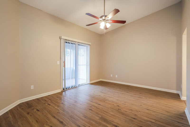 2,000/Mo, 4537 Trevi Dr Jacksonville, FL 32257 Main Bedroom View