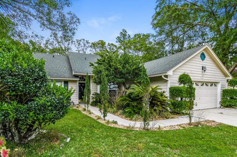 0/Mo, 8233 Lakemont Dr Jacksonville, FL 32216 Front View