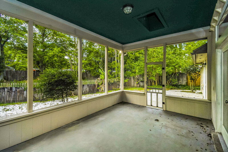 0/Mo, 8233 Lakemont Dr Jacksonville, FL 32216 Sun Room View