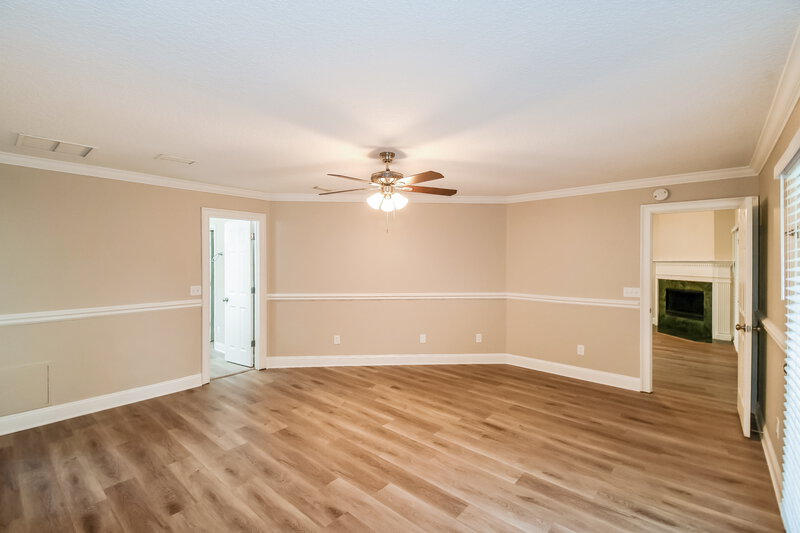 0/Mo, 8233 Lakemont Dr Jacksonville, FL 32216 Main Bedroom View 2