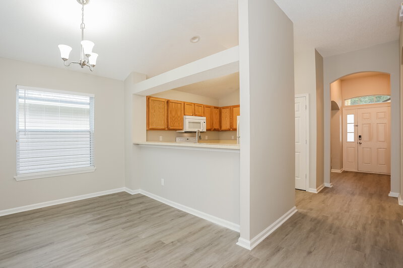 1,725/Mo, 2894 Centerwood Dr N Jacksonville, FL 32218 Dining Room View