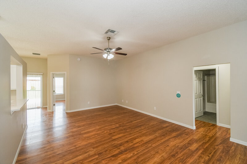 1,935/Mo, 1406 Runes Ct Middleburg, FL 32068 Living Room View 2