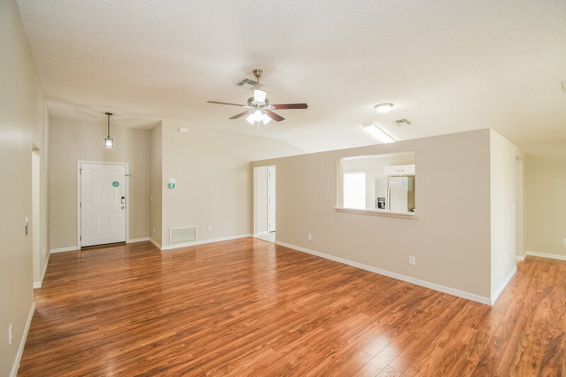 1,935/Mo, 1406 Runes Ct Middleburg, FL 32068 Living Room View 3