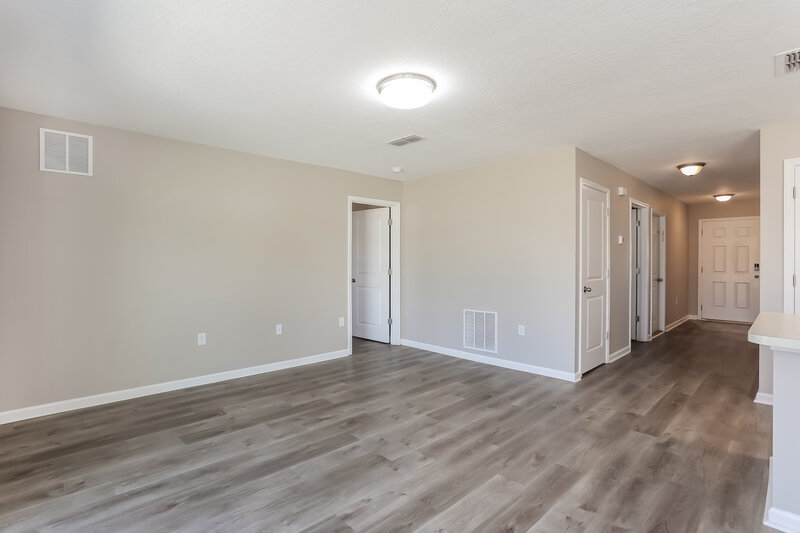 1,820/Mo, 2311 Blush Blossom Ct Jacksonville, FL 32218 Living Room View 4