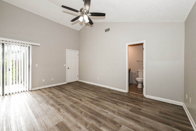 1,700/Mo, 8563 Goldeneye Ln Jacksonville, FL 32217 Main Bedroom View 2