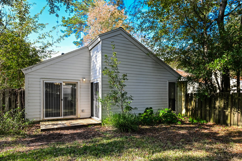 1,700/Mo, 8563 Goldeneye Ln Jacksonville, FL 32217 Rear View