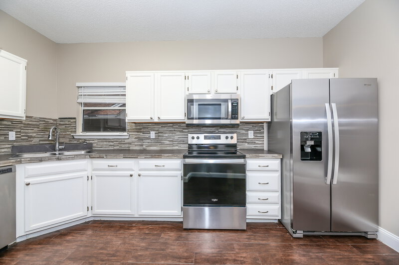 1,885/Mo, 12356 Sondra Cove Ct Jacksonville, FL 32225 Kitchen View