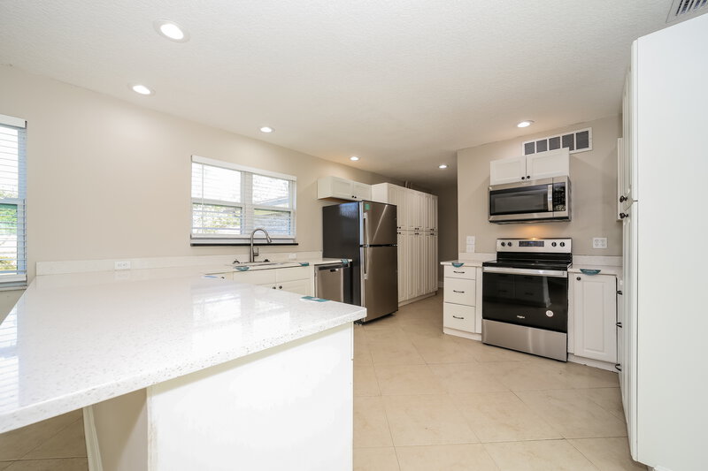 2,550/Mo, 3127 Watson Dr S Jacksonville, FL 32257 Kitchen View