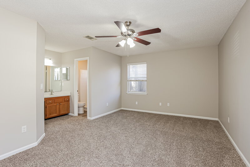 1,955/Mo, 8359 Three Creeks Blvd Jacksonville, FL 32220 Main Bedroom View