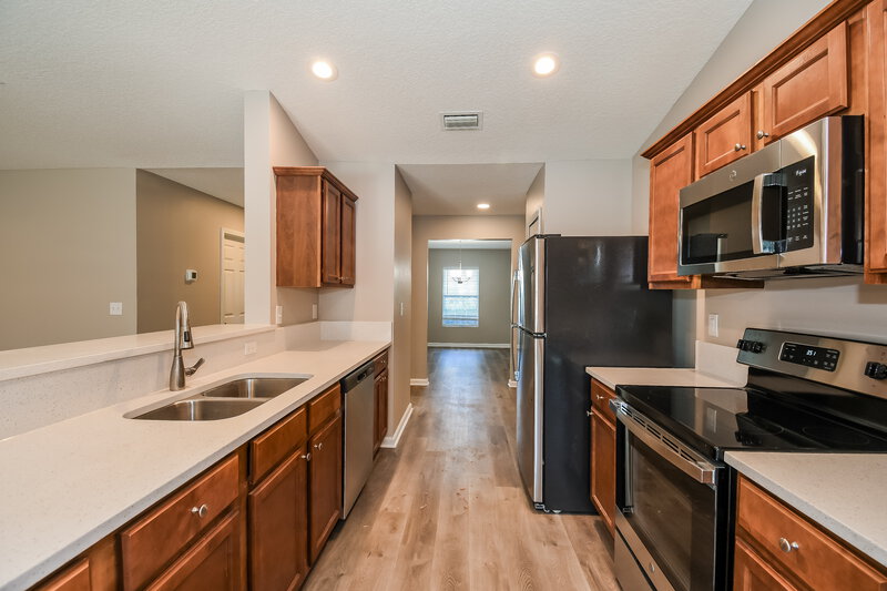 2,250/Mo, 6360 Spring Hollow Ct Jacksonville, FL 32218 Kitchen View 2