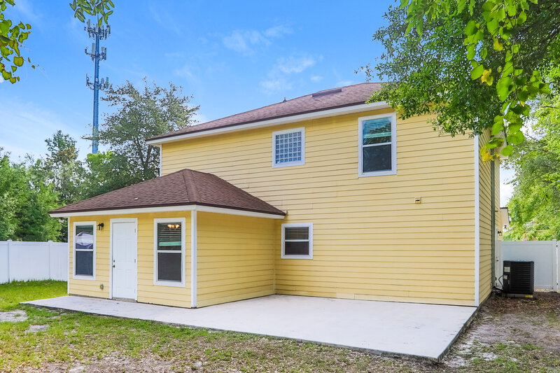 2,315/Mo, 8106 Byrd Landing Ct Jacksonville, FL 32244 Rear View