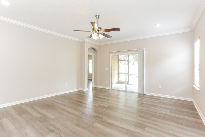 2,435/Mo, 9040 Marsden St Jacksonville, FL 32211 Living Room View 2