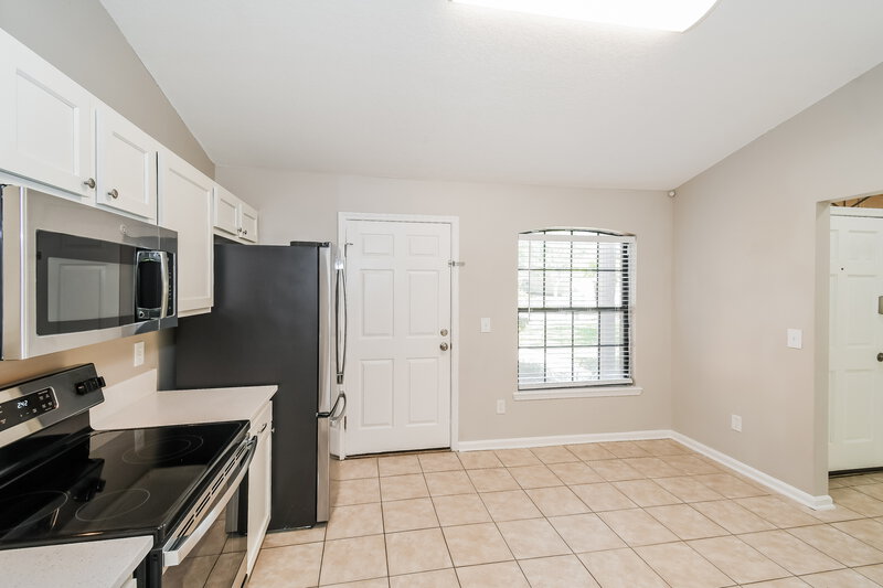2,360/Mo, 874 Long Lake Dr Jacksonville, FL 32225 Kitchen View