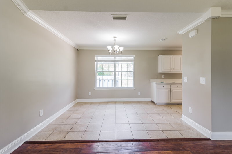 1,805/Mo, 27386 W 12th Ave Hilliard, FL 32046 Dining Room View