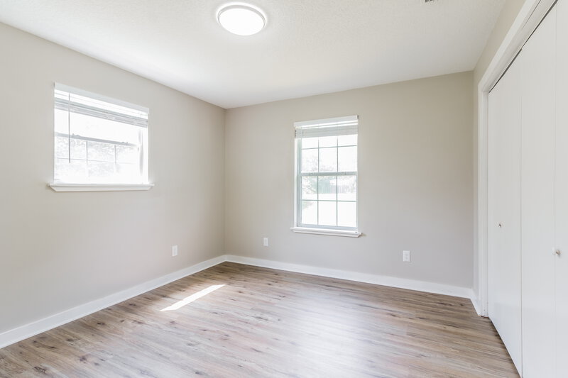 1,805/Mo, 27386 W 12th Ave Hilliard, FL 32046 Bedroom View 2