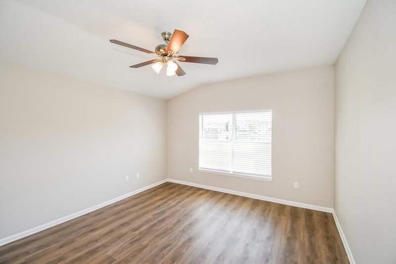 1,860/Mo, 9287 Hawkeye Dr Jacksonville, FL 32221 Main Bedroom View 2
