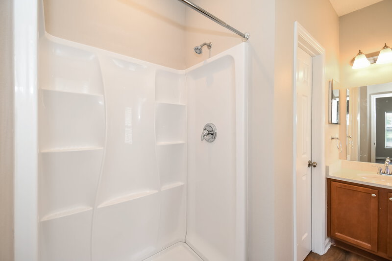 1,860/Mo, 9287 Hawkeye Dr Jacksonville, FL 32221 Bathroom View