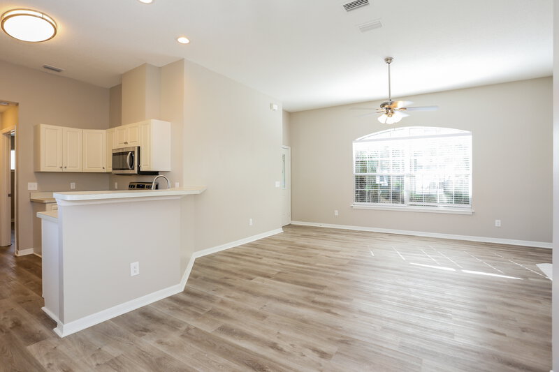 1,945/Mo, 213 Park Ave Hastings, FL 32145 Misc View 4