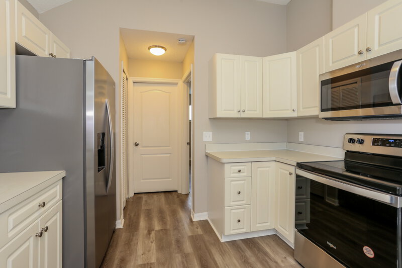 1,675/Mo, 213 Park Ave Hastings, FL 32145 Kitchen View