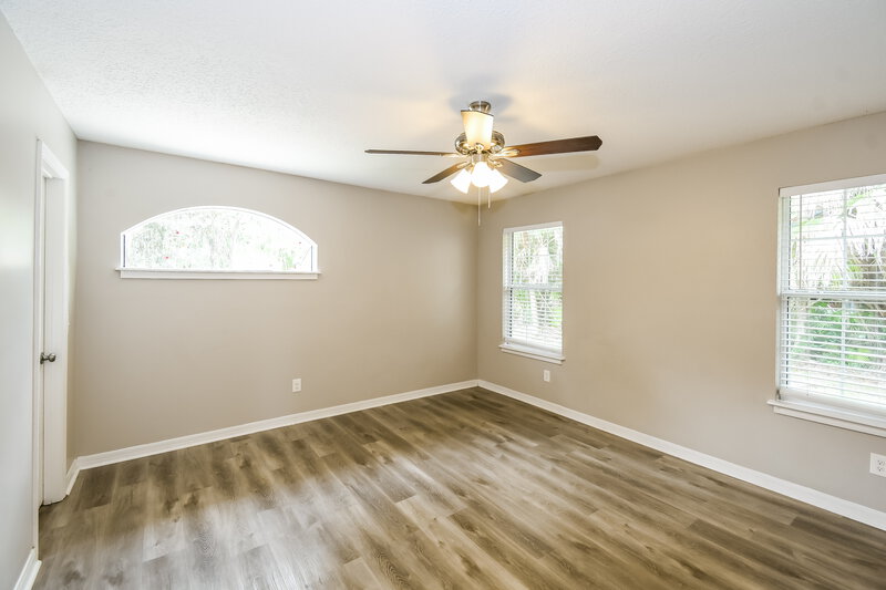 1,740/Mo, 213 Park Ave Hastings, FL 32145 Main Bedroom View