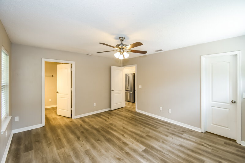 1,740/Mo, 213 Park Ave Hastings, FL 32145 Main Bedroom View 2