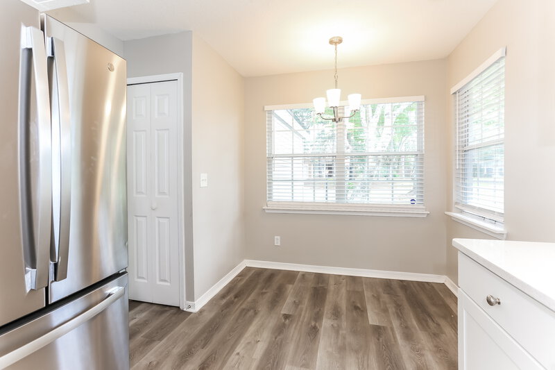 1,920/Mo, 8181 Loch Lomond Ln # 1 Jacksonville, FL 32244 Kitchen View 2