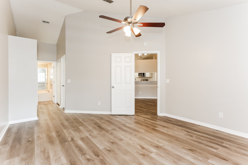 1,920/Mo, 8181 Loch Lomond Ln # 1 Jacksonville, FL 32244 Main Bedroom View