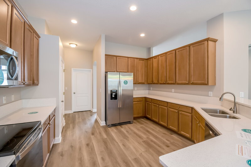 2,670/Mo, 672 Mandy Oaks Dr Jacksonville, FL 32220 Kitchen View 2