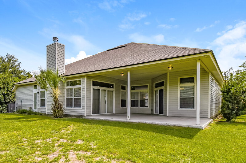 2,670/Mo, 672 Mandy Oaks Dr Jacksonville, FL 32220 Rear View
