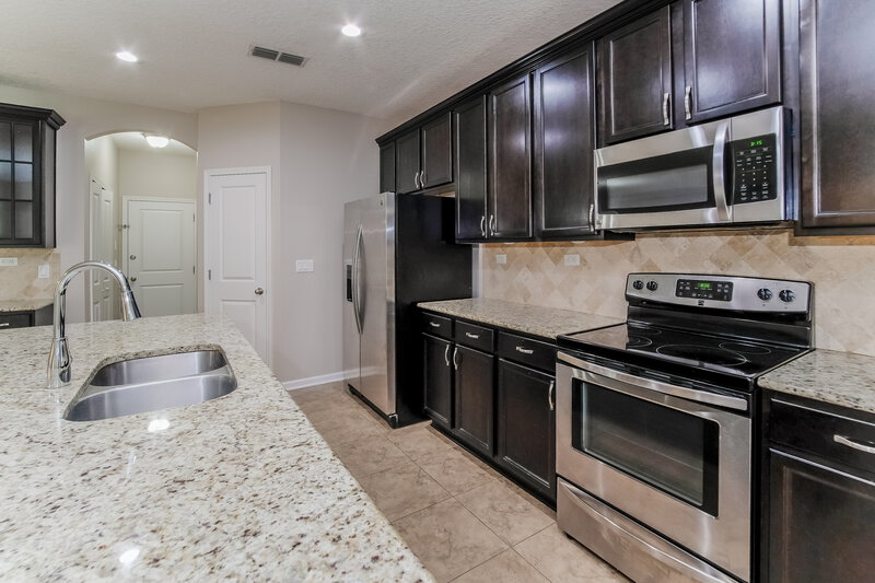 2,550/Mo, 4475 Quail Hollow Rd Orange Park, FL 32065 Kitchen View