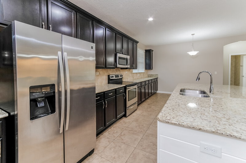 2,550/Mo, 4475 Quail Hollow Rd Orange Park, FL 32065 Kitchen View 2