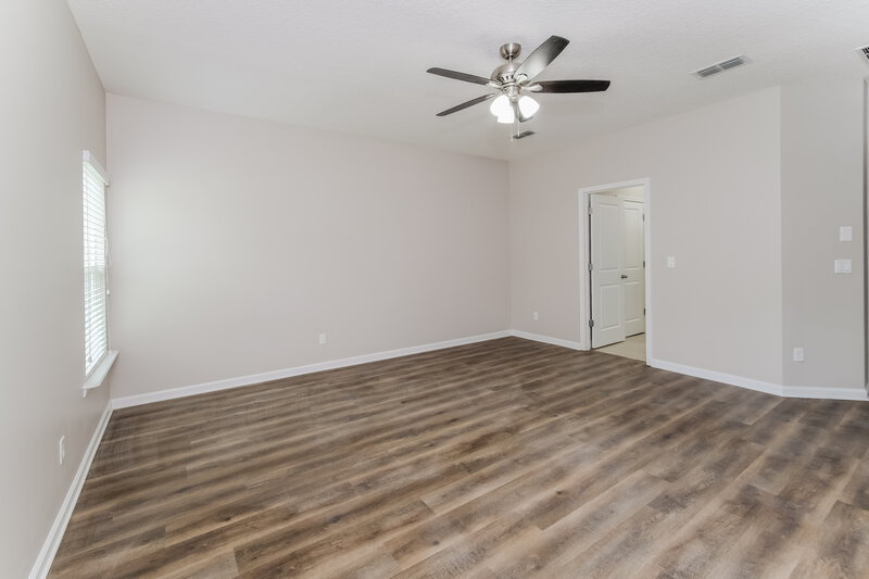 2,550/Mo, 4475 Quail Hollow Rd Orange Park, FL 32065 Main Bedroom View 2