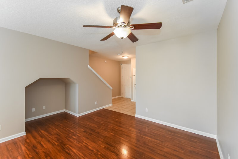 1,600/Mo, 2326 Sunset Bluff Dr Jacksonville, FL 32216 Living Room View