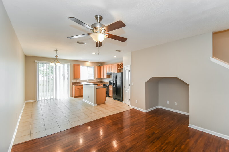 1,600/Mo, 2326 Sunset Bluff Dr Jacksonville, FL 32216 Living Room View 2