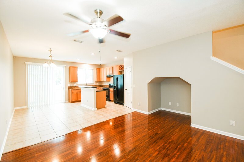 1,725/Mo, 2326 Sunset Bluff Dr Jacksonville, FL 32216 Living Room View 2
