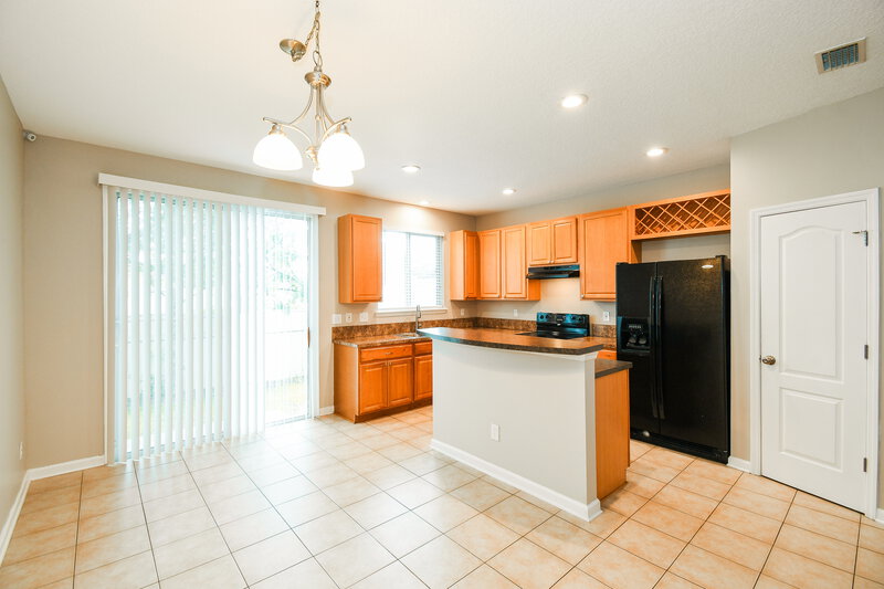 1,725/Mo, 2326 Sunset Bluff Dr Jacksonville, FL 32216 Dining Room View