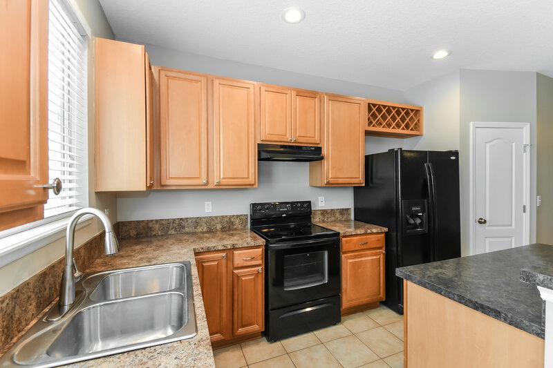 1,600/Mo, 2326 Sunset Bluff Dr Jacksonville, FL 32216 Kitchen View