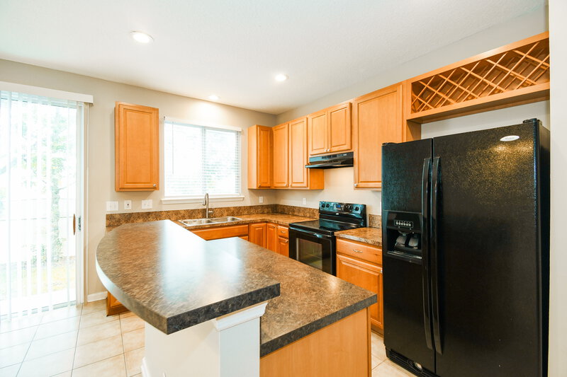 1,725/Mo, 2326 Sunset Bluff Dr Jacksonville, FL 32216 Kitchen View 2