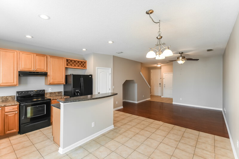 1,600/Mo, 2326 Sunset Bluff Dr Jacksonville, FL 32216 Kitchen View 2