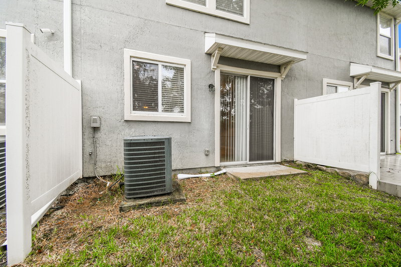 1,725/Mo, 2326 Sunset Bluff Dr Jacksonville, FL 32216 Rear View