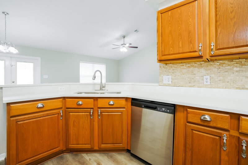 1,780/Mo, 571 Charles Pinckney St Orange Park, FL 32073 Kitchen View