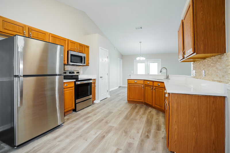 1,780/Mo, 571 Charles Pinckney St Orange Park, FL 32073 Kitchen View 3